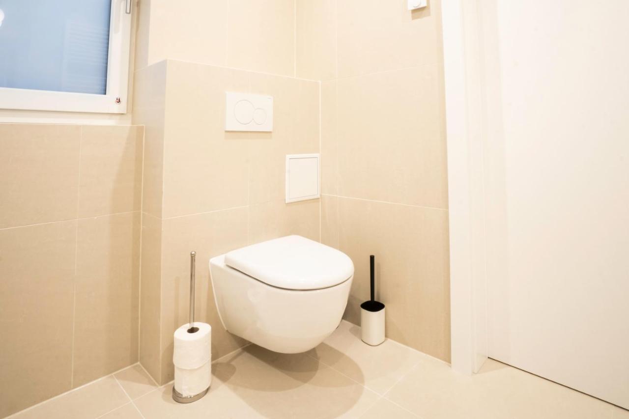 Orestaliving - Penthouse In 2Nd District With View 비엔나 외부 사진